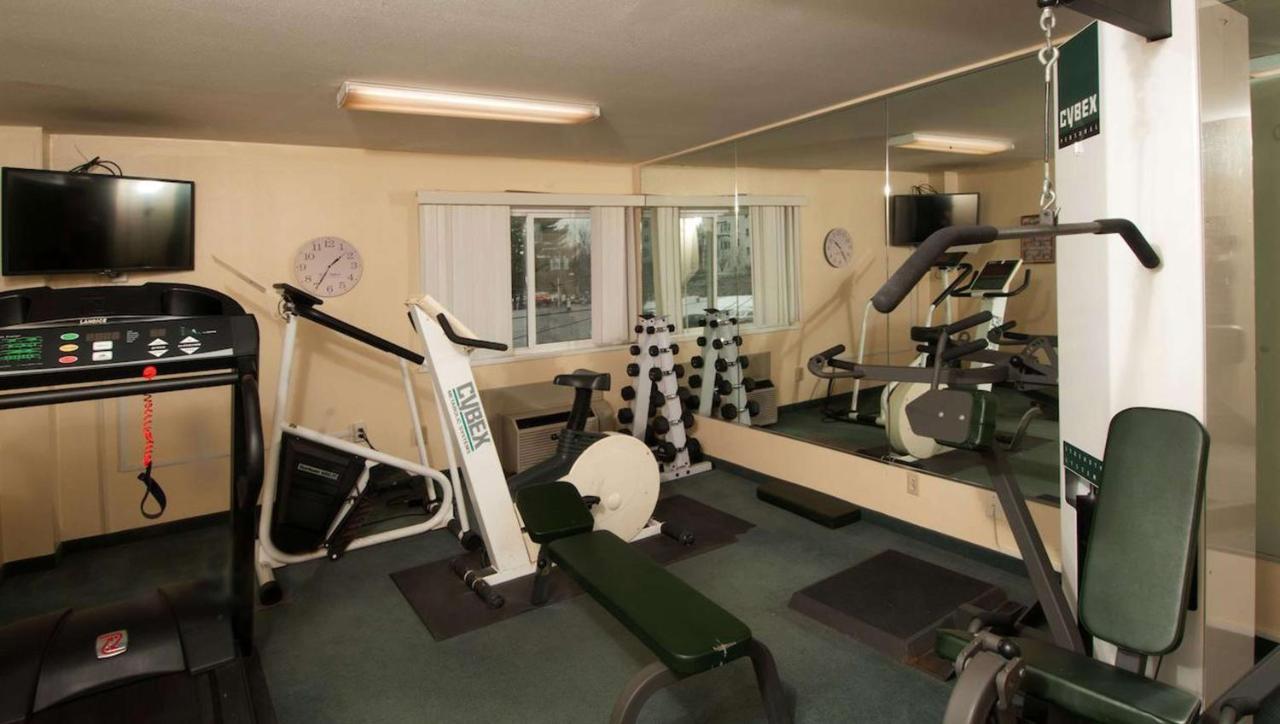 West Hartford Inn Dış mekan fotoğraf