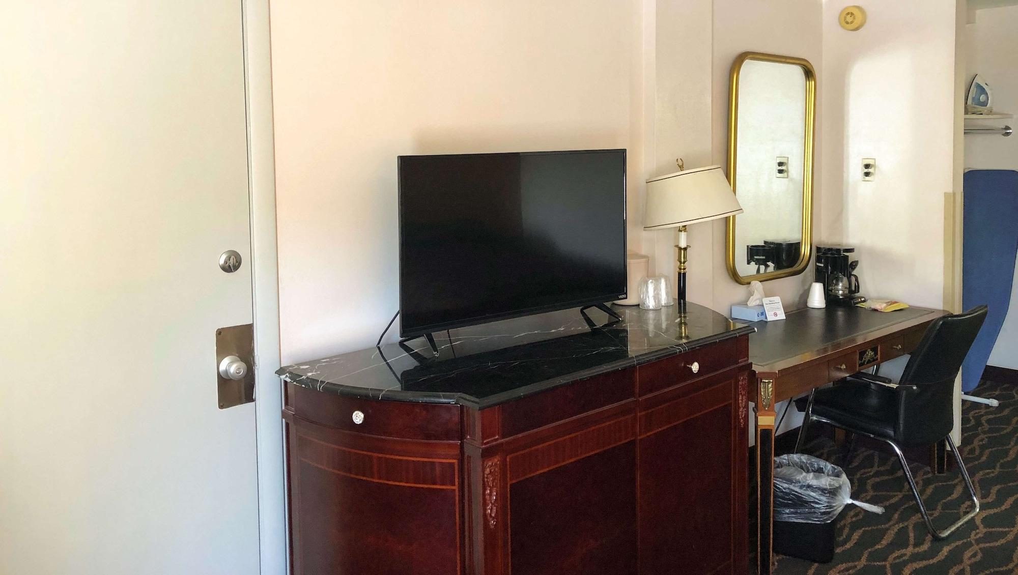 West Hartford Inn Dış mekan fotoğraf