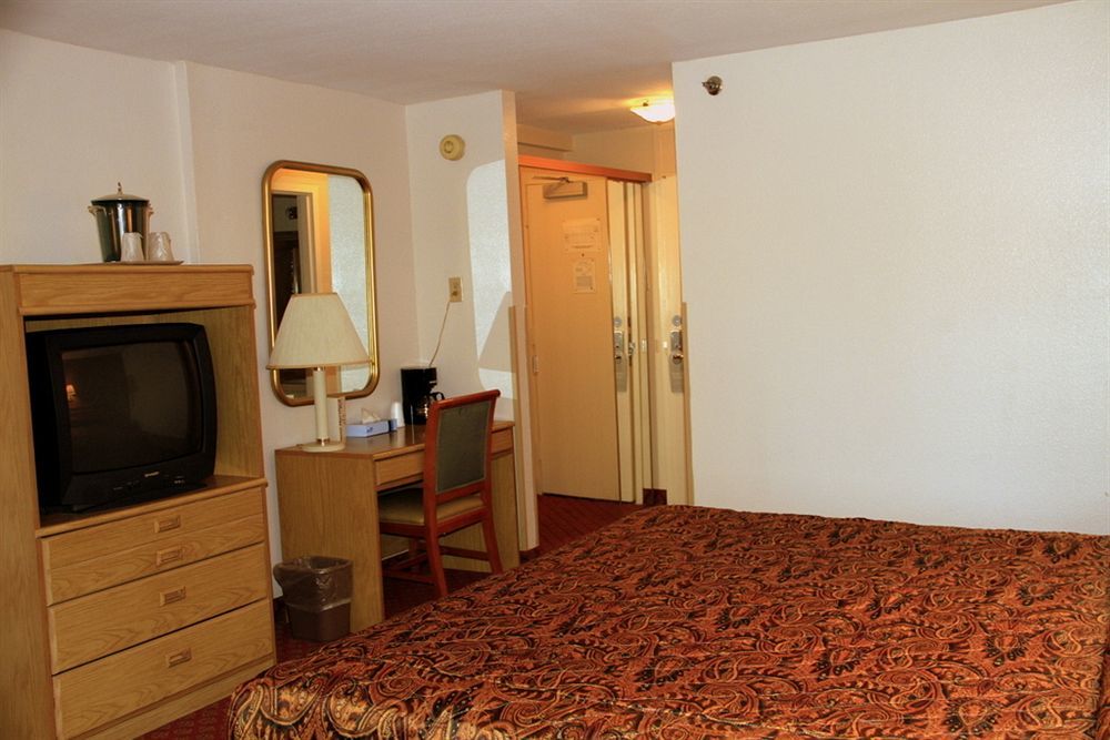 West Hartford Inn Dış mekan fotoğraf