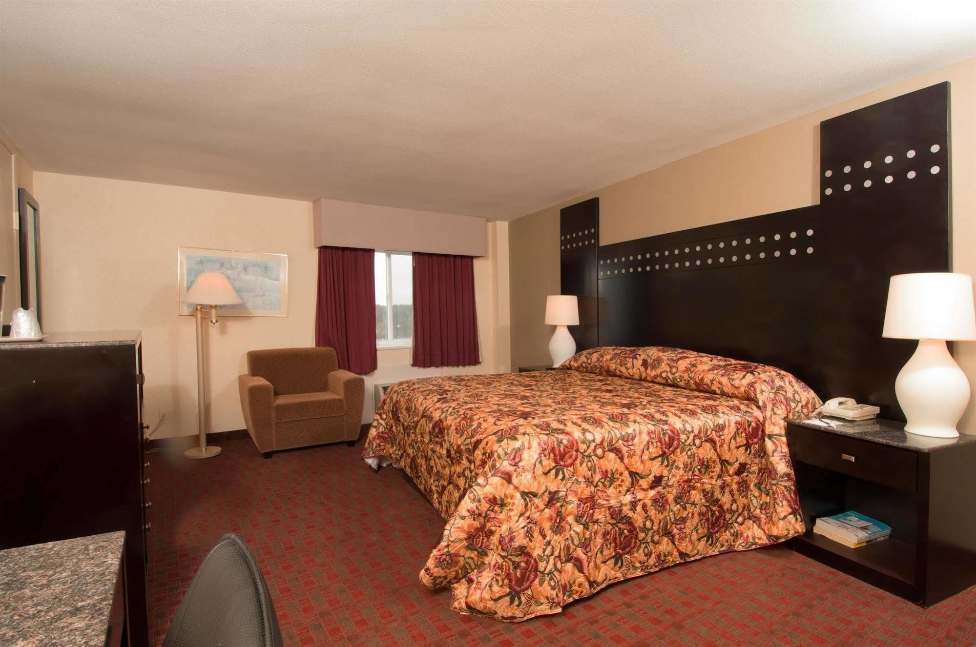 West Hartford Inn Dış mekan fotoğraf
